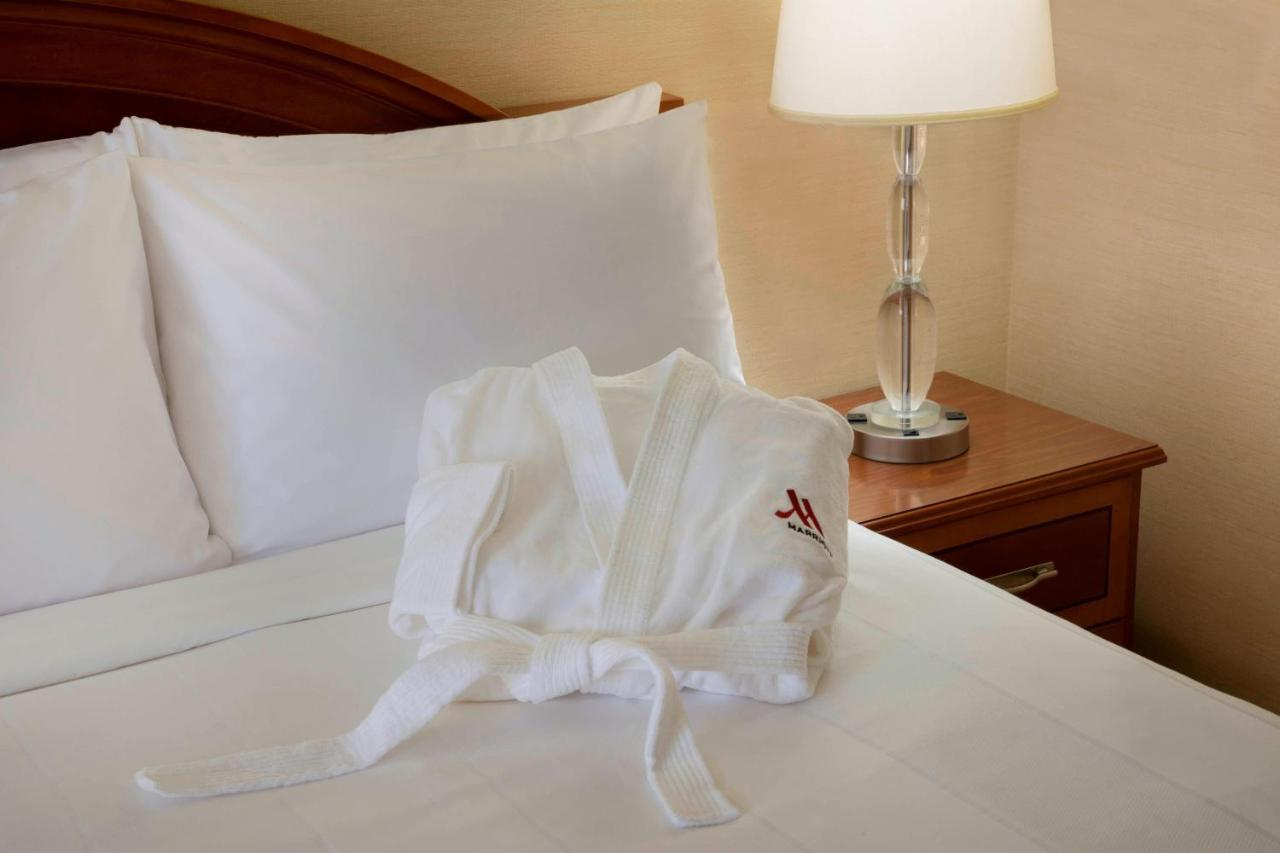 Toronto Airport Marriott Hotel Εξωτερικό φωτογραφία